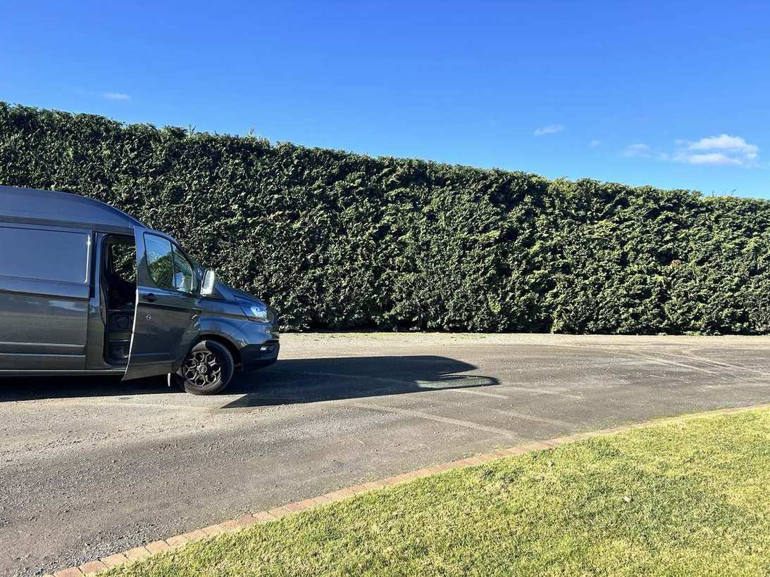 Hedge trimming — large scale